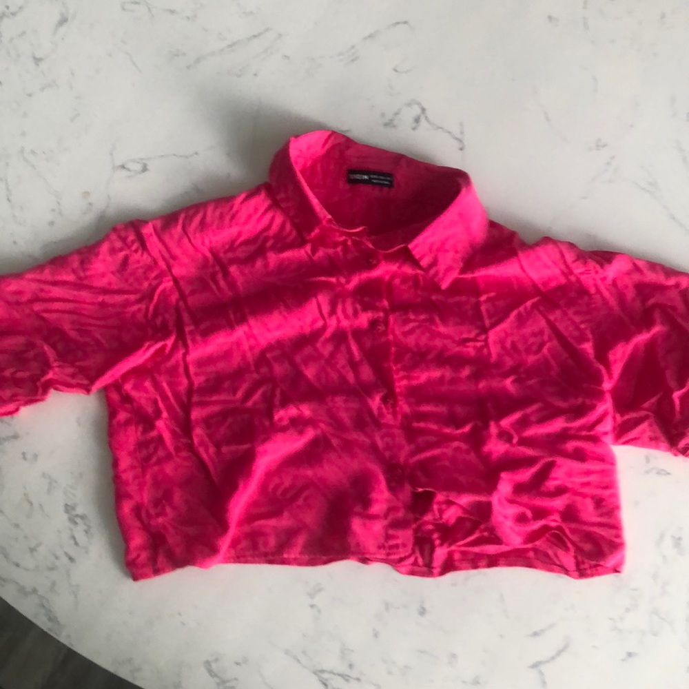 Pink cropped button blouse .* I WILL ITON THE BLOUSE BRFORE SHIPPING*